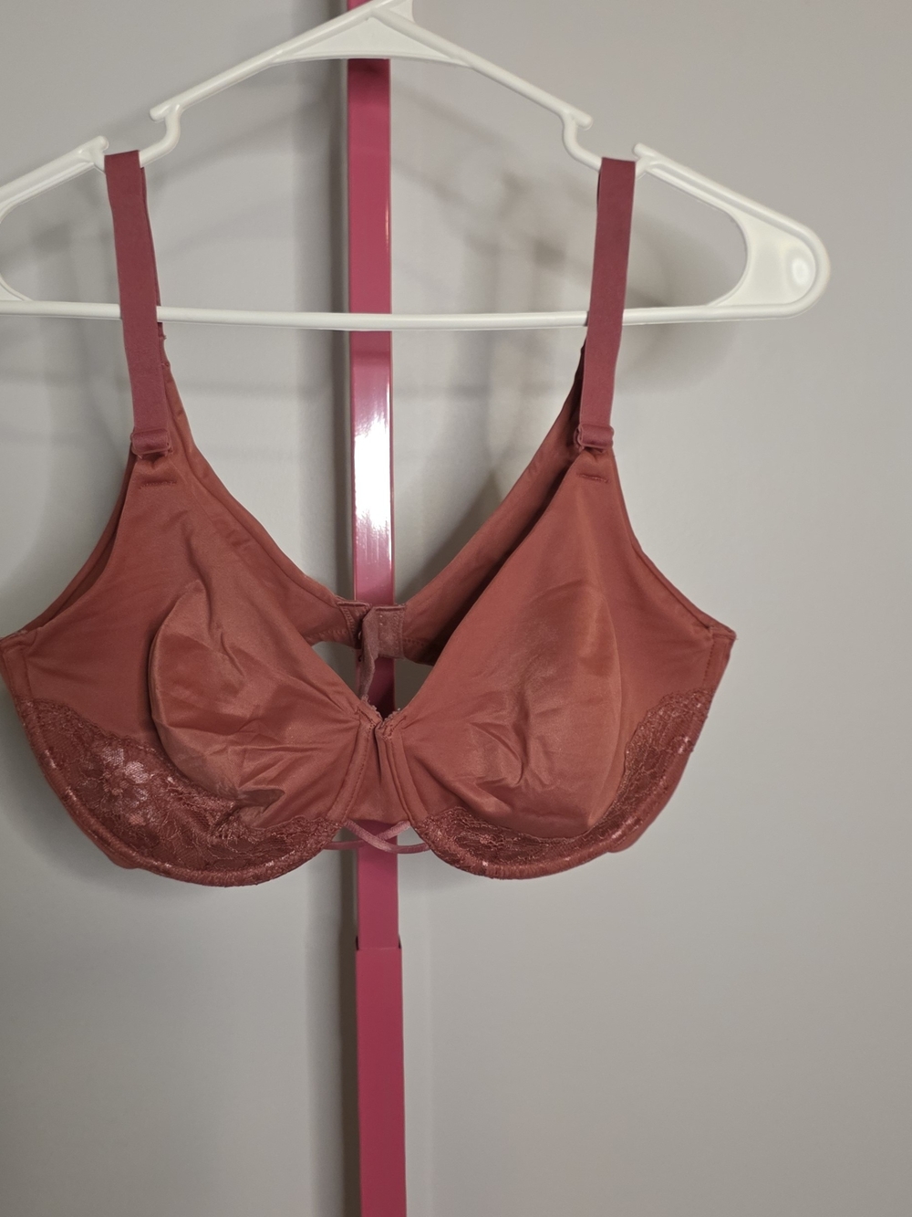 Vanity Fair Lace-Trim Full Coverage Bra - Rust Sz 38D